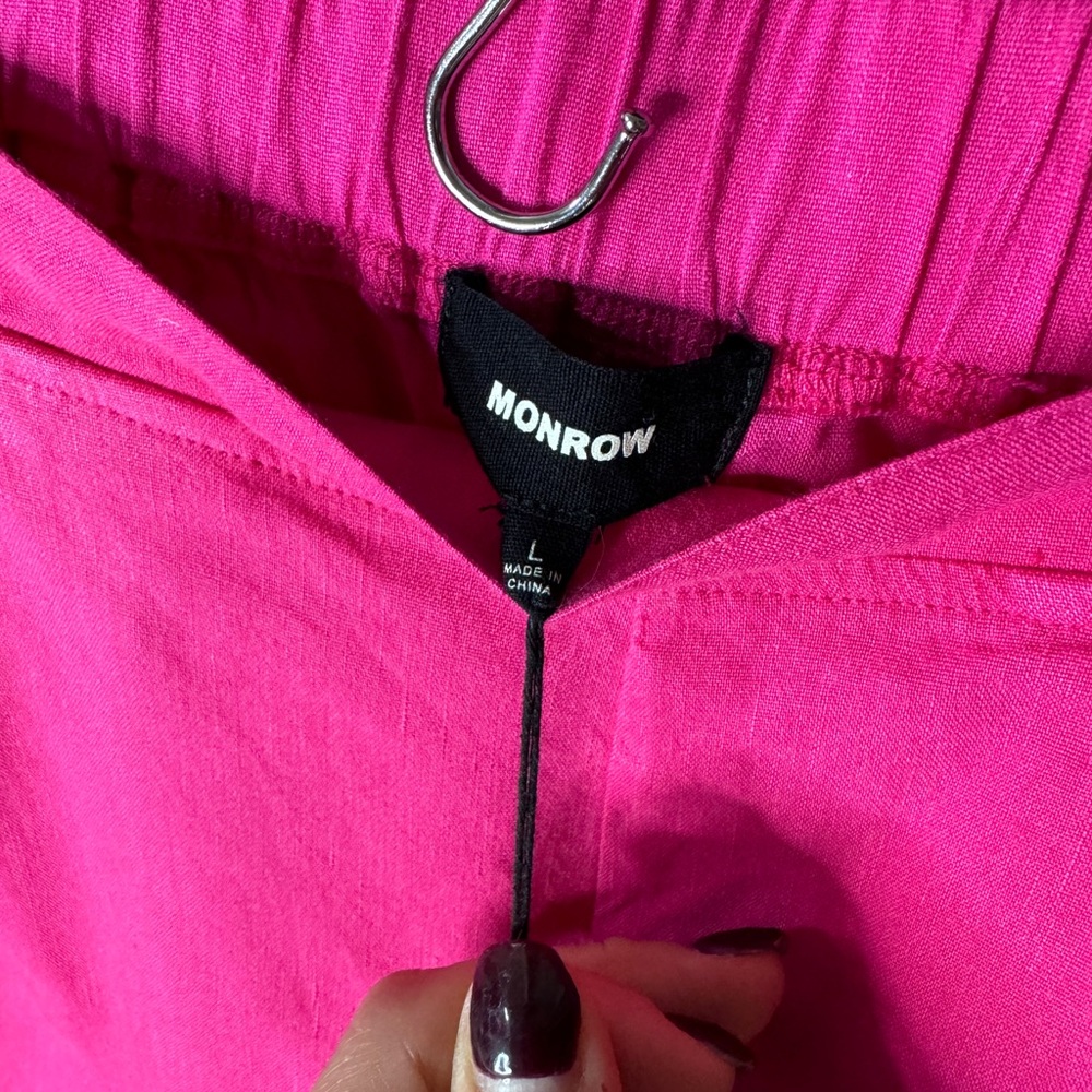 MONROW Linen Pleated Shorts, Raspberry - L - Picture 4 of 6